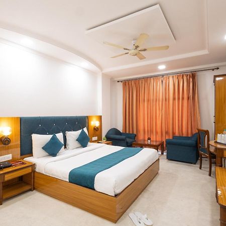 Hotel Panickers Residency - Ajmal Khan Market Near Karol Bagh Metro دلهي المظهر الخارجي الصورة