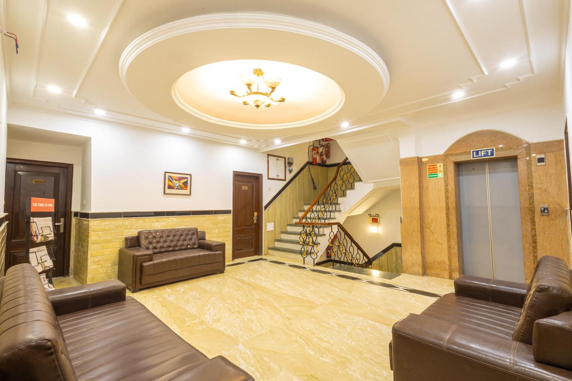 Hotel Panickers Residency - Ajmal Khan Market Near Karol Bagh Metro دلهي المظهر الخارجي الصورة