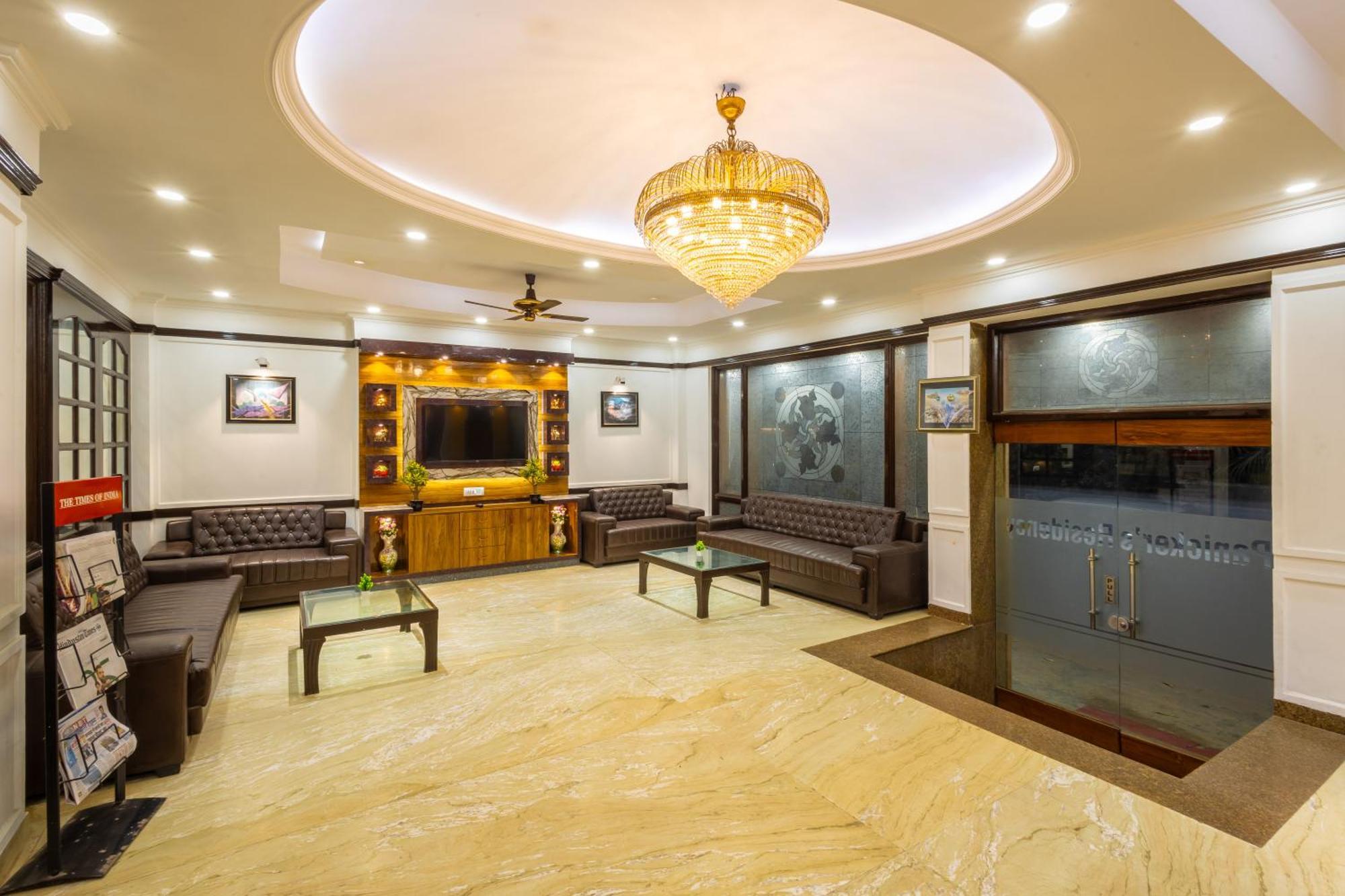 Hotel Panickers Residency - Ajmal Khan Market Near Karol Bagh Metro دلهي المظهر الخارجي الصورة