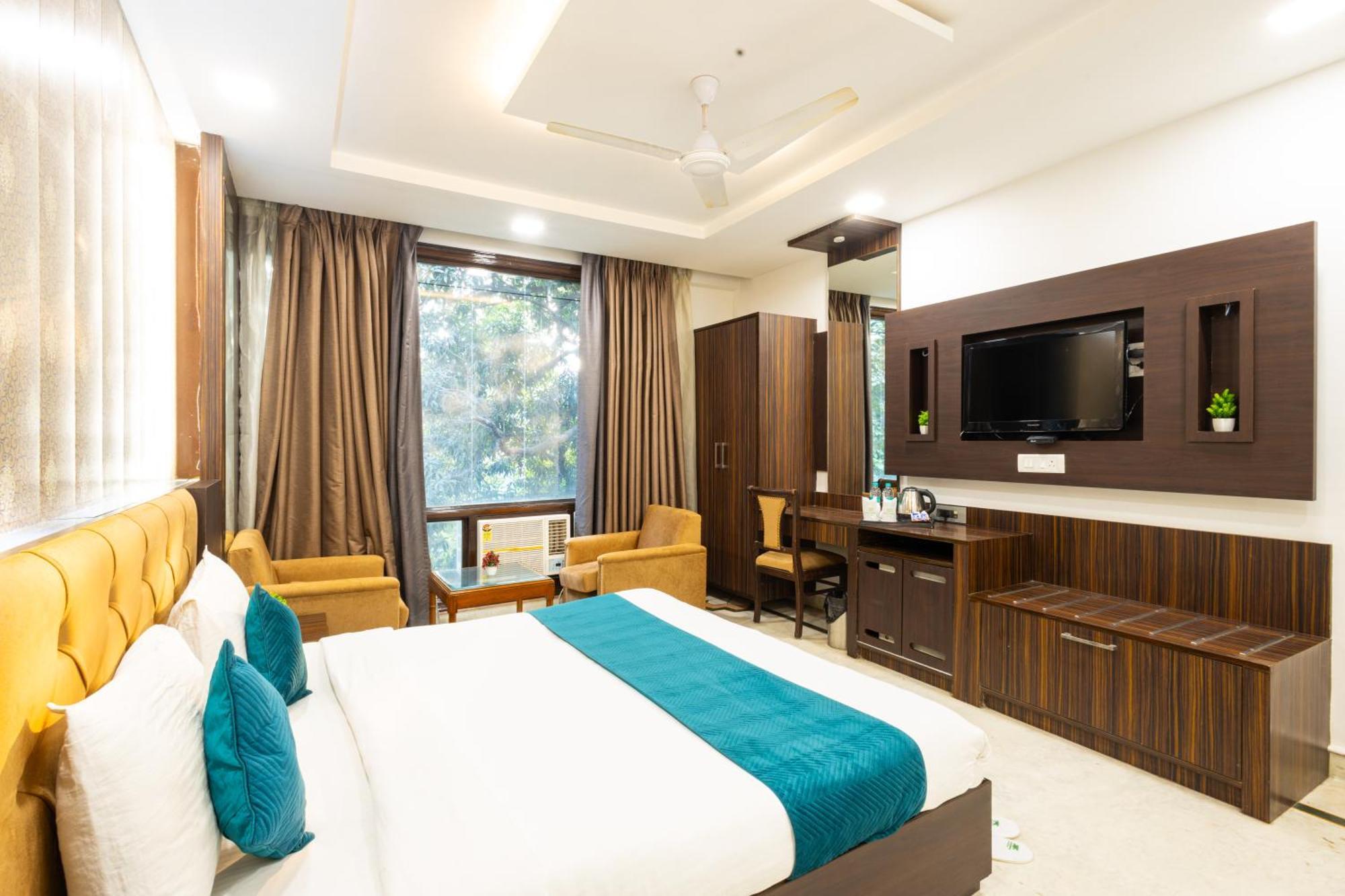 Hotel Panickers Residency - Ajmal Khan Market Near Karol Bagh Metro دلهي المظهر الخارجي الصورة