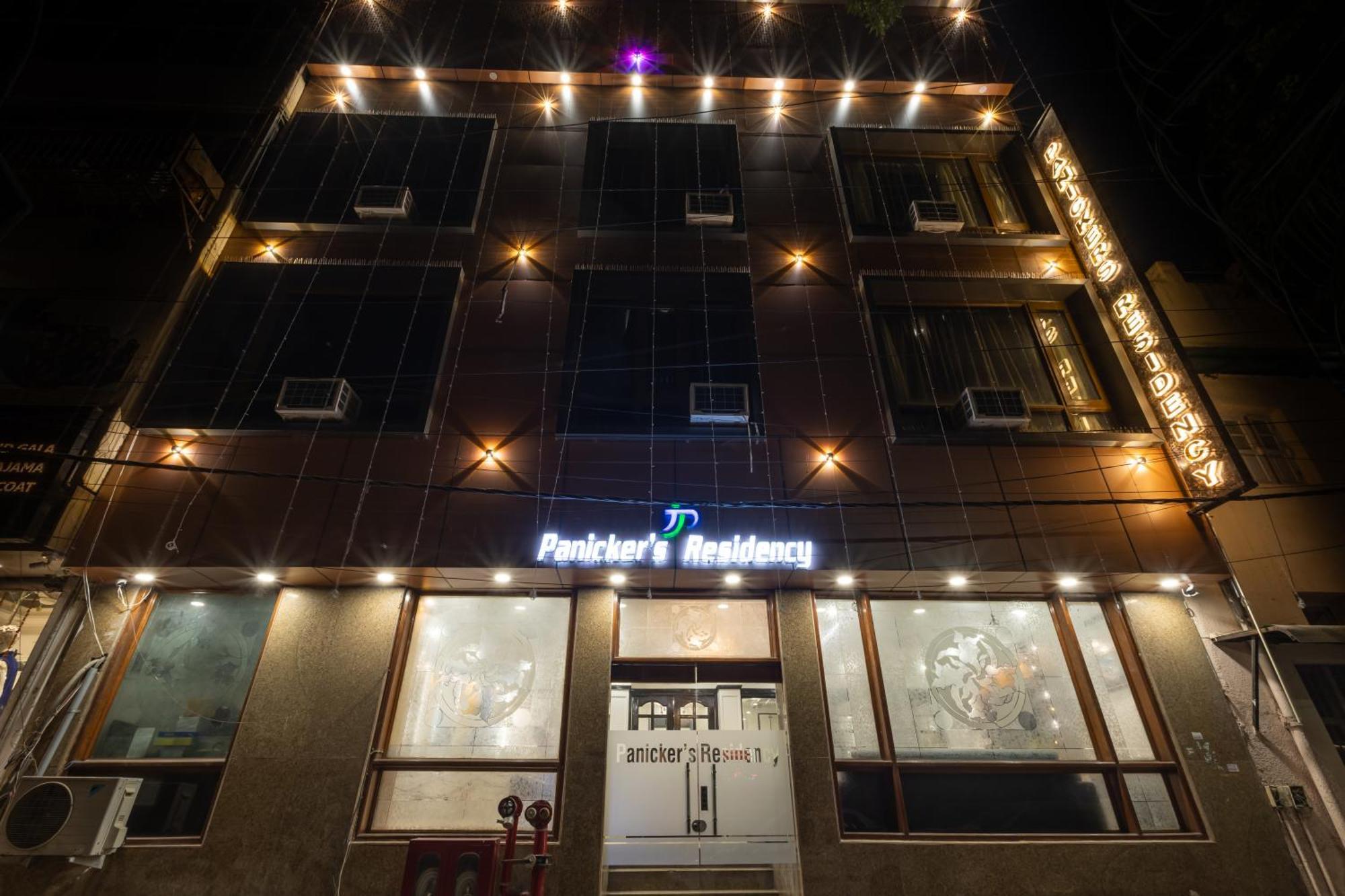 Hotel Panickers Residency - Ajmal Khan Market Near Karol Bagh Metro دلهي المظهر الخارجي الصورة